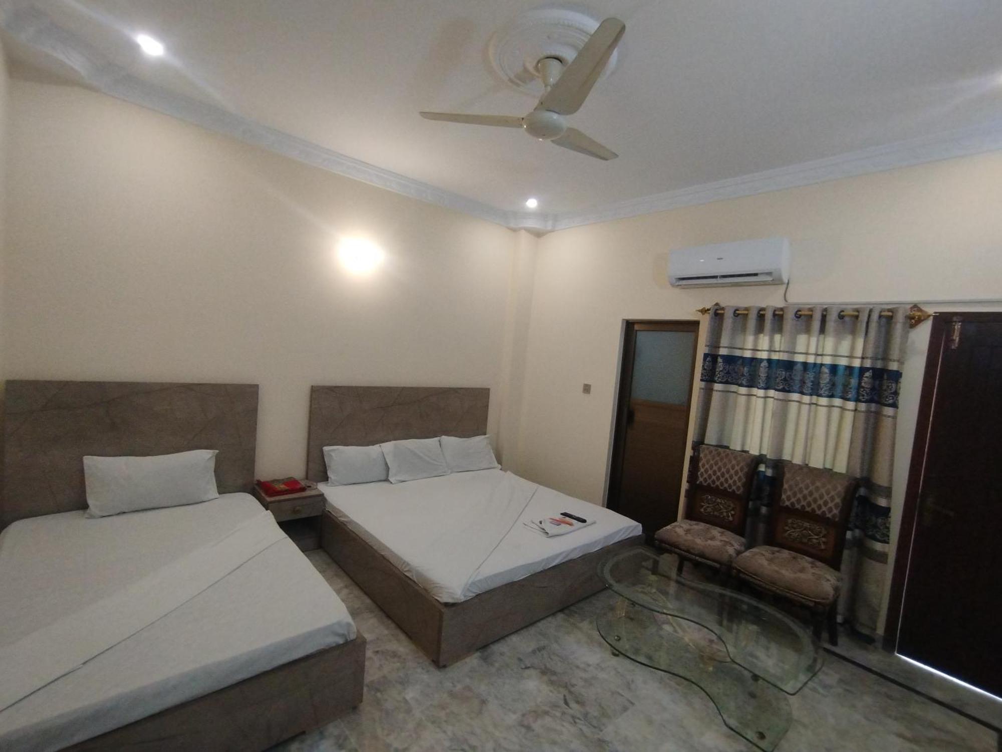 Hotel Crown Plaza, Near Karachi Airport, Darul Sehat Hospital, Dow, Agha Khan And Liaqat Hospital Exterior photo